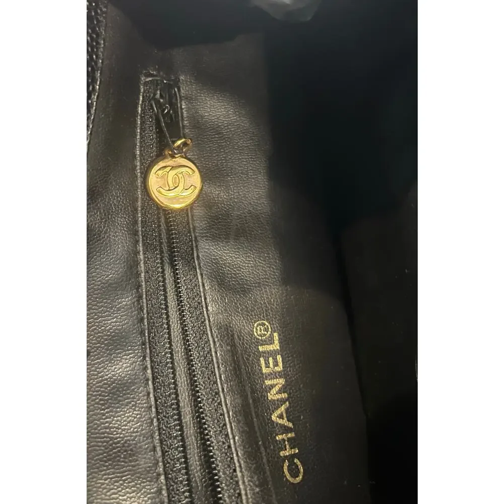Authentic Vintage CC Chanel Black Caviar Bucket Shoulder Bag gold hardware